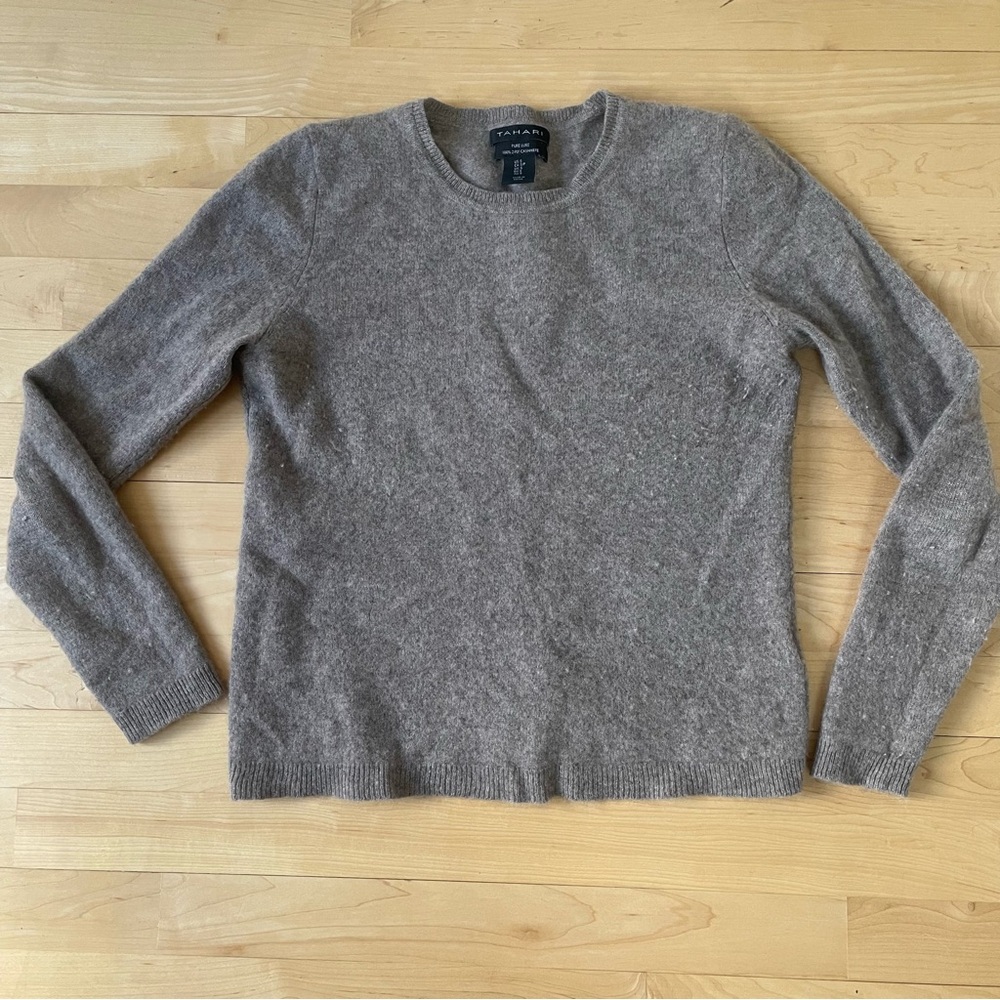 Cashmere crew neck sweater in oatmeal